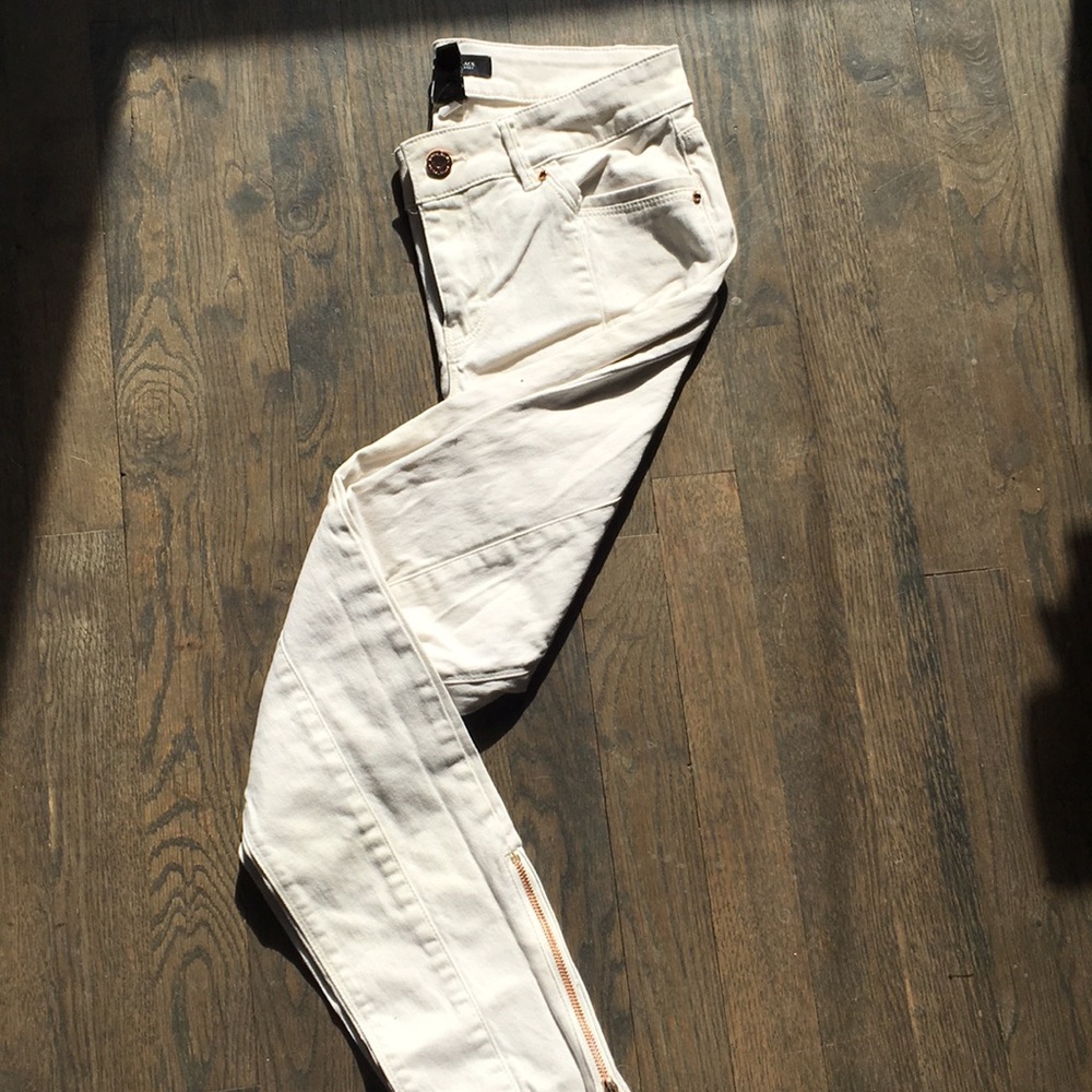White House | Black Market Pants